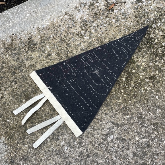 Handmade BLM PENNANT FLAG ✊🏽 ✊🏾 ✊🏿 - Picture 3 of 3